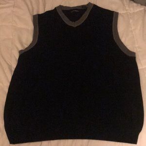 John Henry men’s black sweater vest -size XL